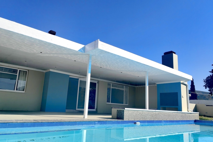 4 Bedroom Property for Sale in Bonnievale Western Cape